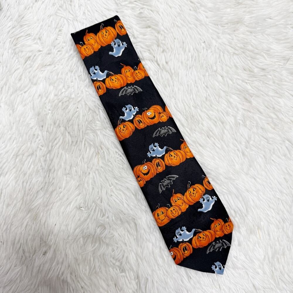 HALLMARK / orange black whimsical Halloween novelty themed tie